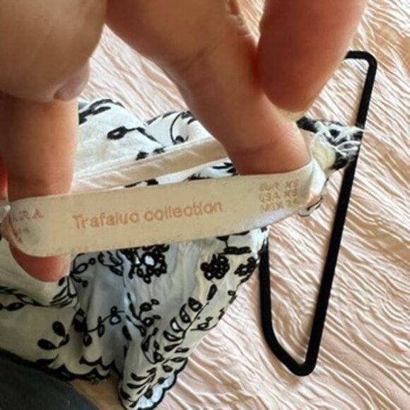 Zara Embroidered Top - Picture 3 of 3